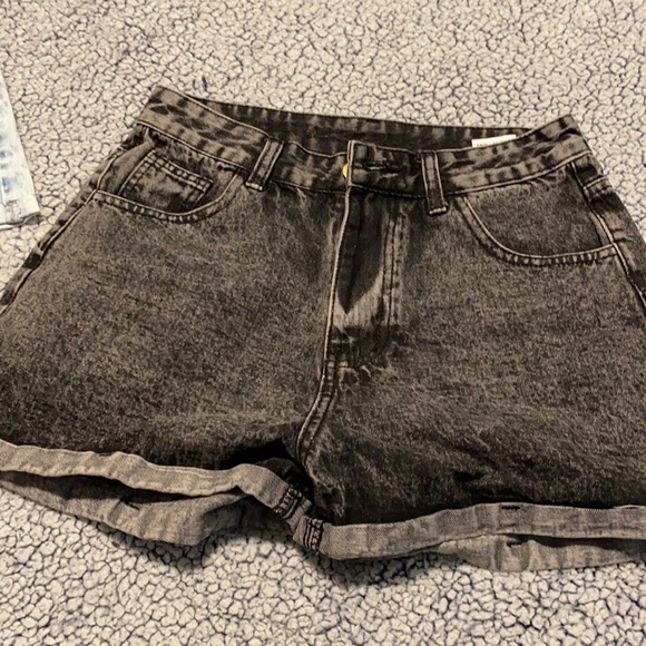 Selling all 3 of these, just to big for me! - Picture 2 of 3